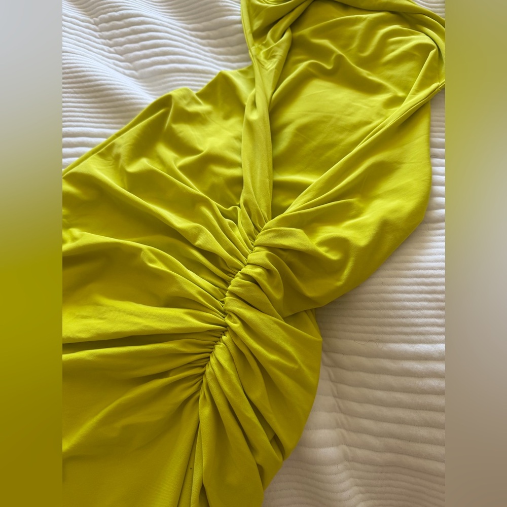 Melani The Label Maia Dress in Chartreuse - Picture 7 of 15